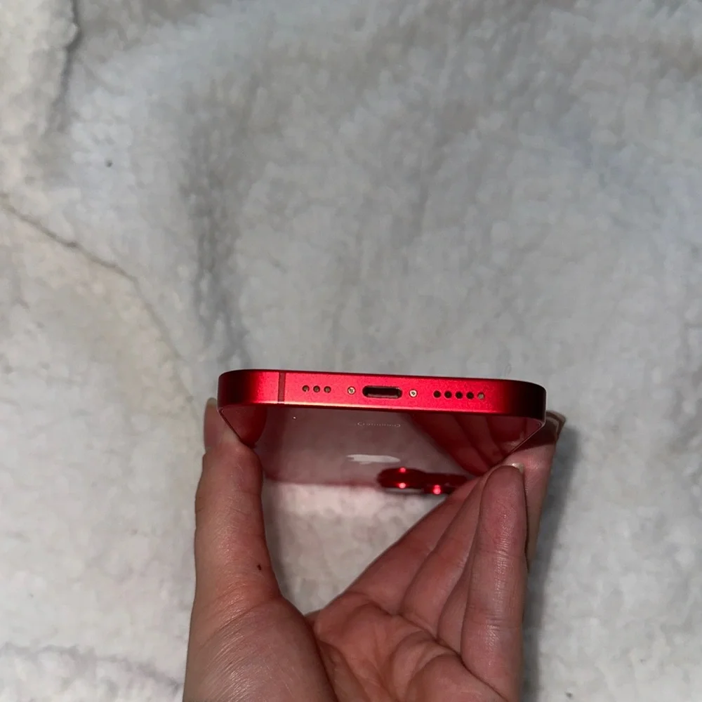iPhone 14 PRODUCT RED